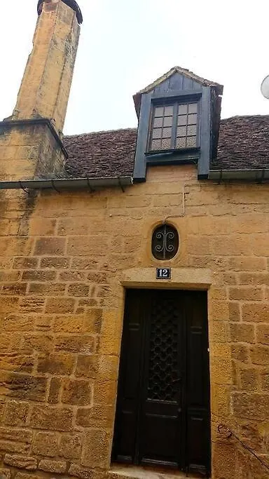 Demeure Du Xiiie-Xive S. Dans La Cite Medievale. Gourdon-en-quercy 0*,  France